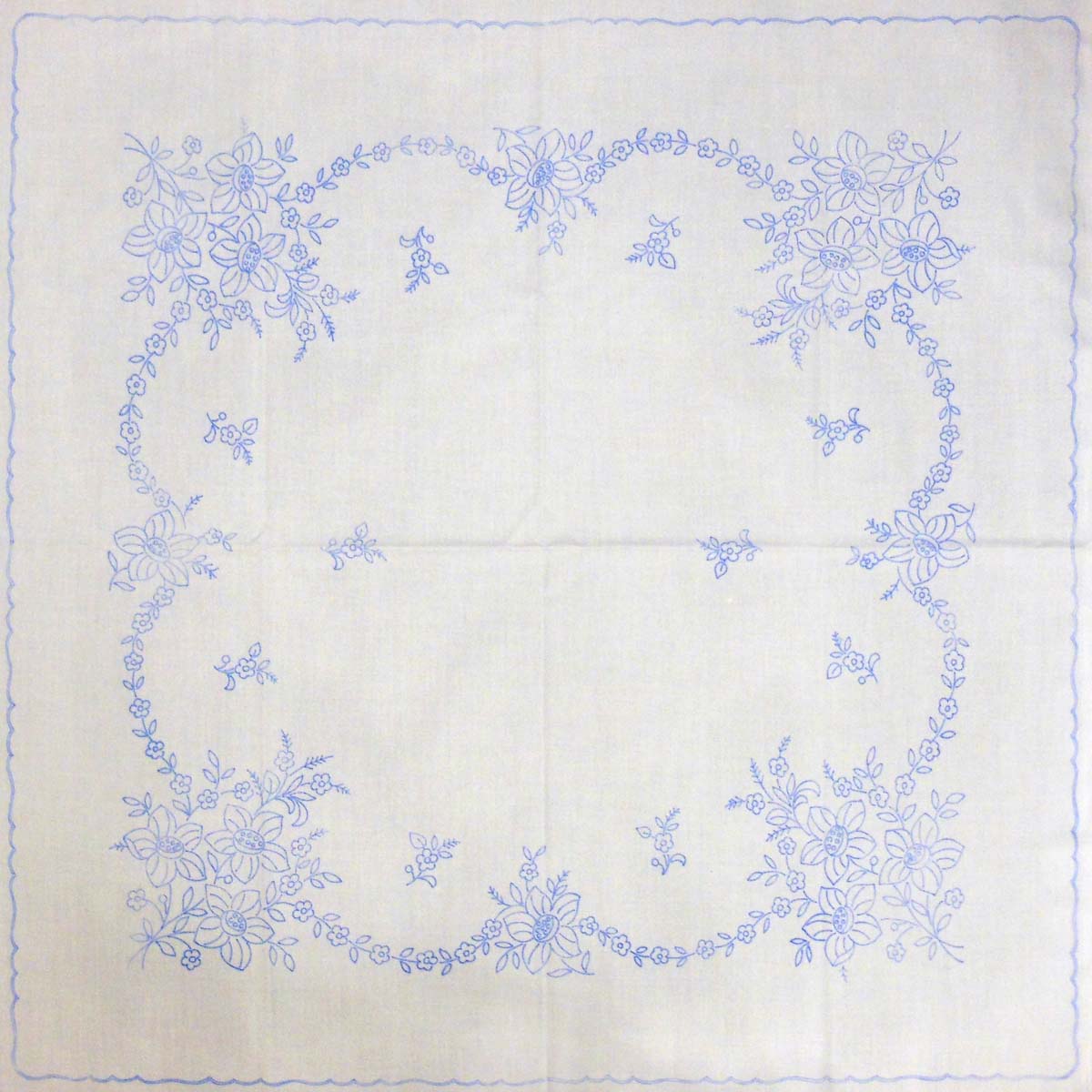 előnyomott hímezhető terítő