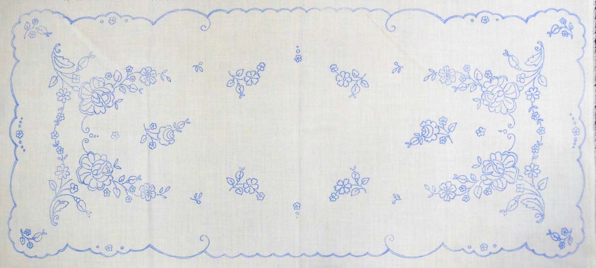 előnyomott hímezhető terítő