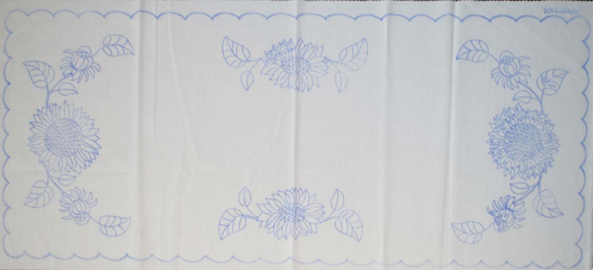 előnyomott hímezhető terítő