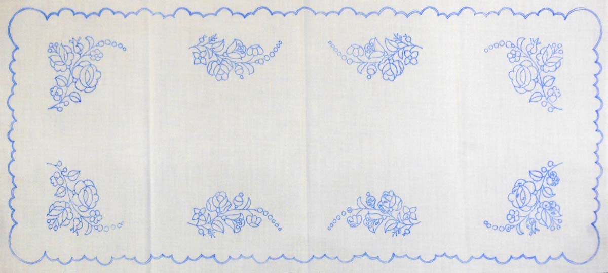 előnyomott hímezhető terítő