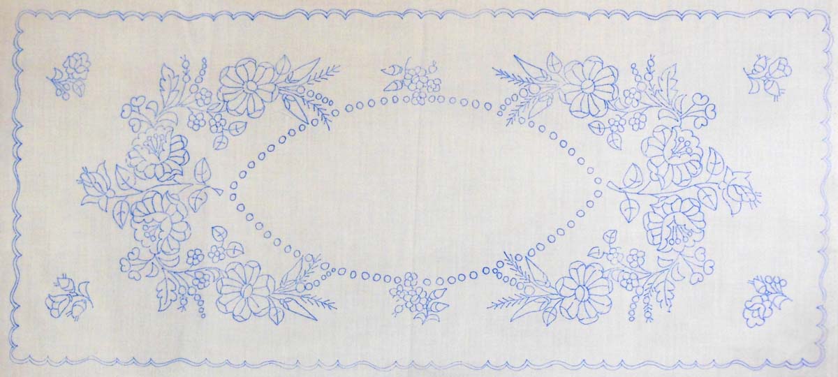 előnyomott hímezhető terítő