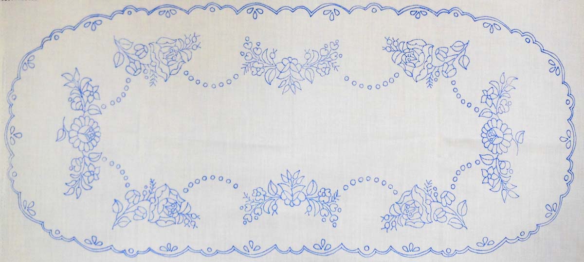 előnyomott hímezhető terítő