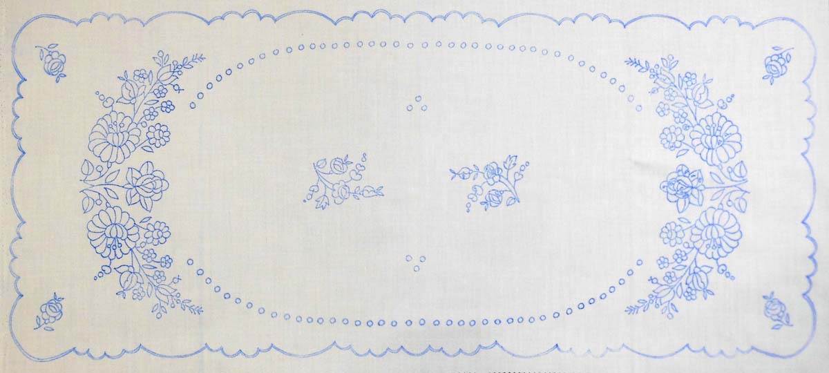 előnyomott hímezhető terítő