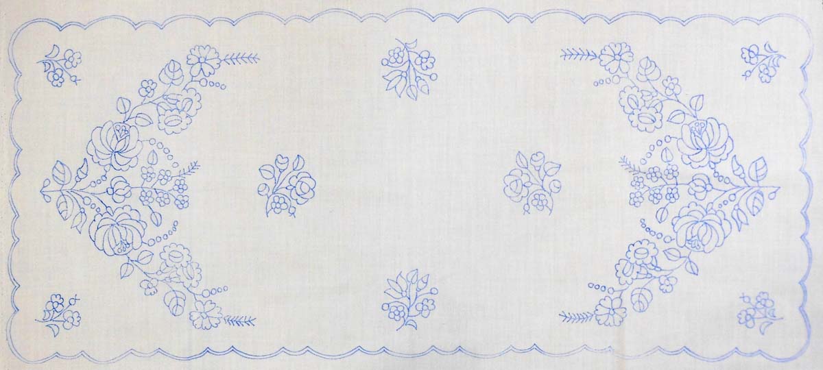 előnyomott hímezhető terítő