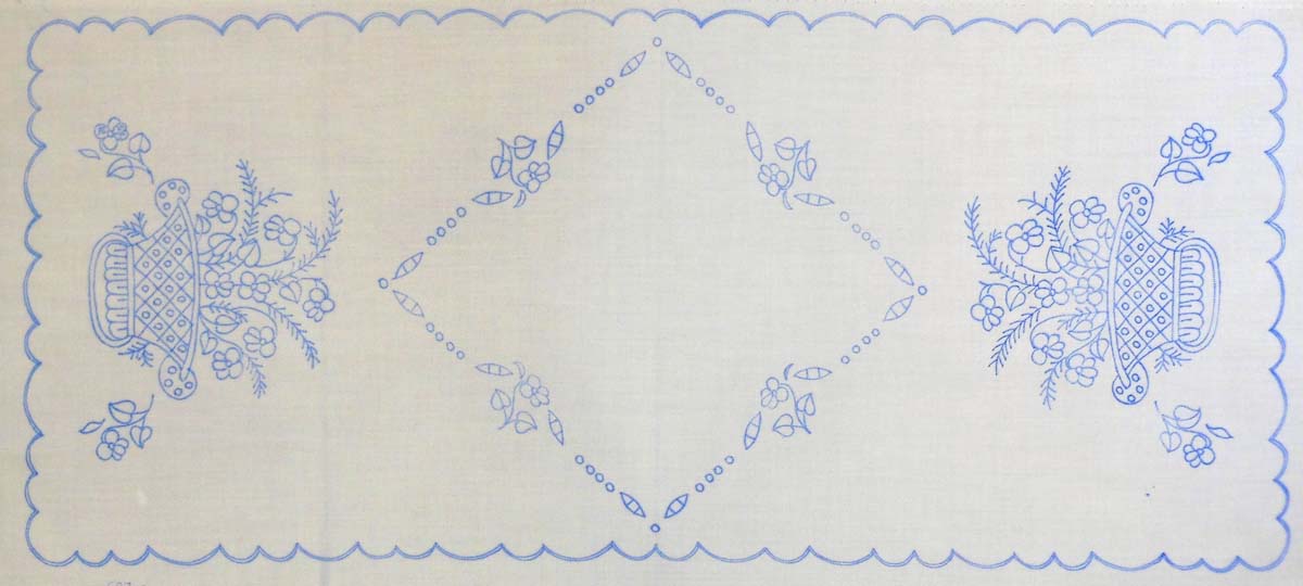 előnyomott hímezhető terítő