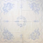 Előnyomott hímezhető terítő 90*90 A45