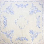 Előnyomott hímezhető terítő 90*90 A51